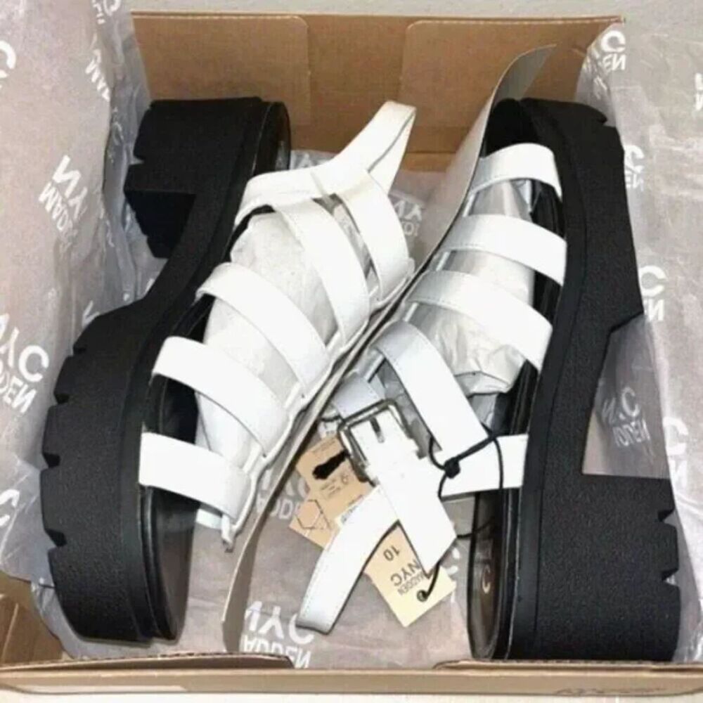 Chunky Fisherman Sandals . Size: 10 ..... Madden NYC . New in Box